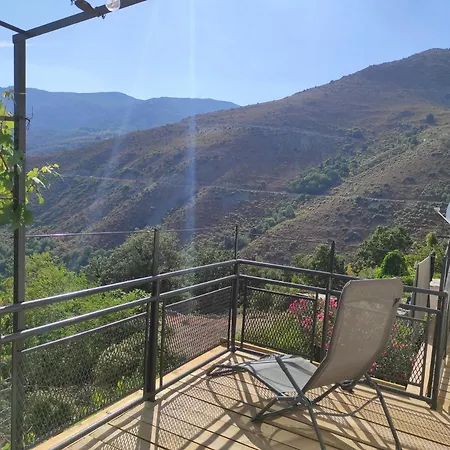 Maison de village avec vue sur les montagnes Bigorno Extérieur photo