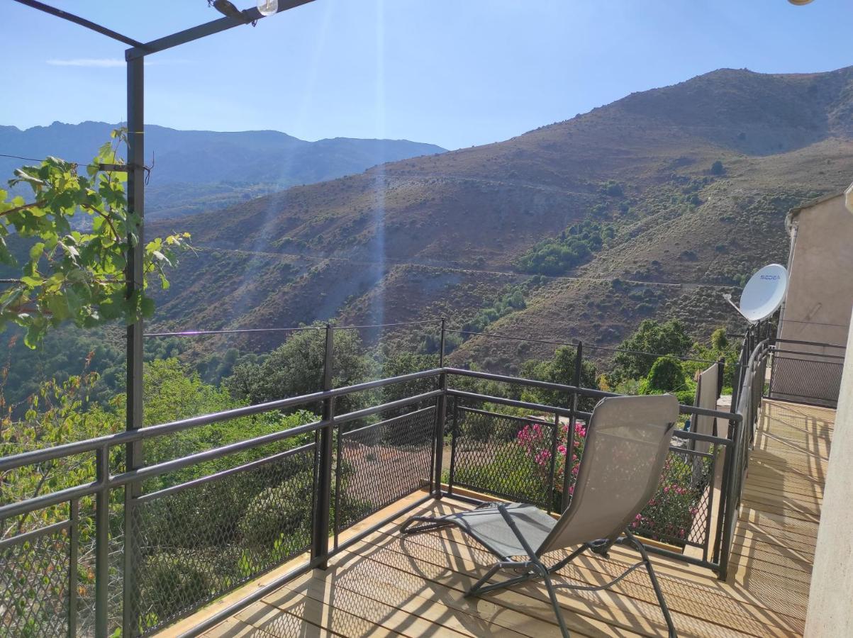 Hébergement de vacances Maison De Village Avec Vue Sur Les Montagnes *