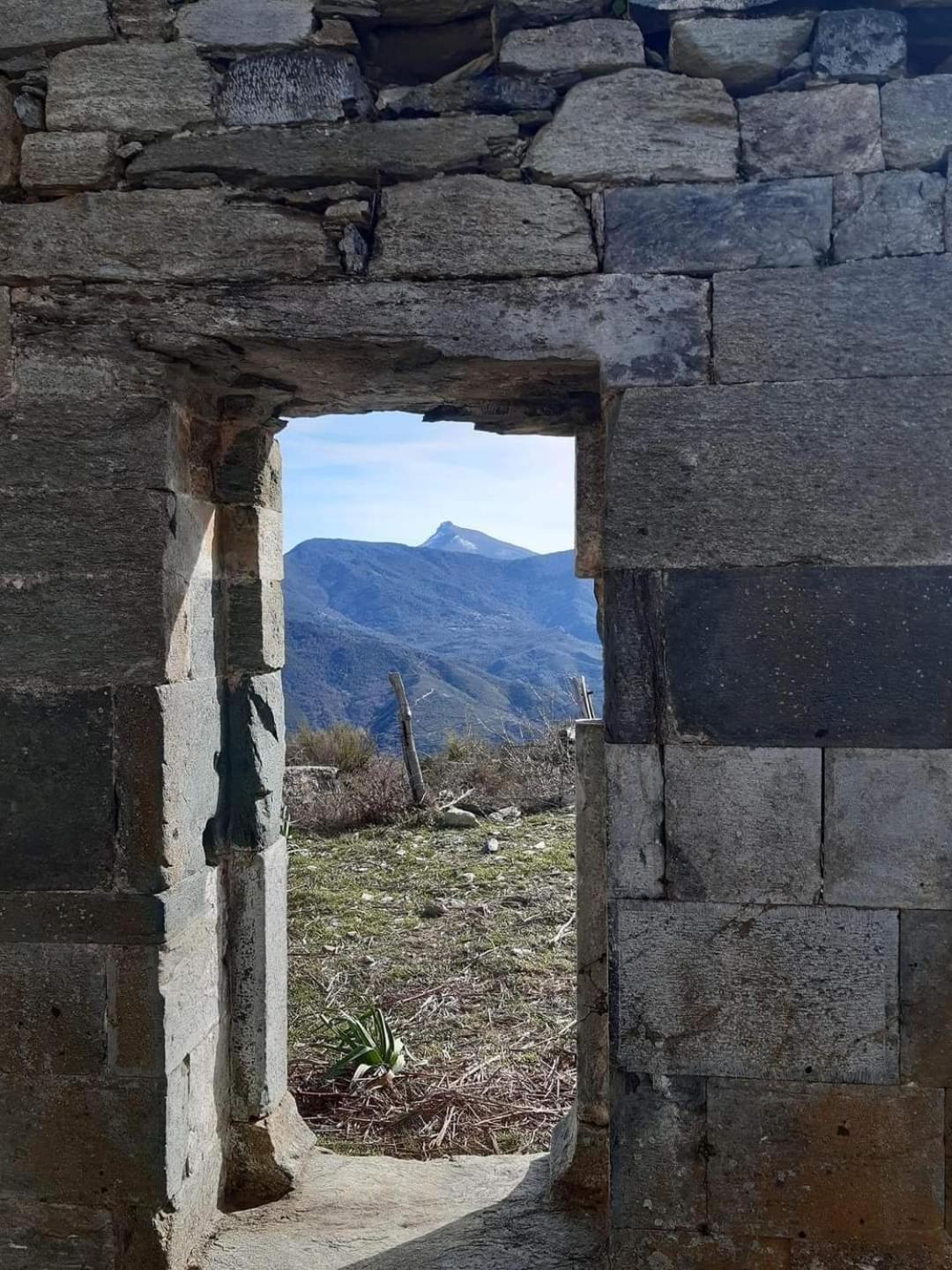 Maison De Village Avec Vue Sur Les Montagnes